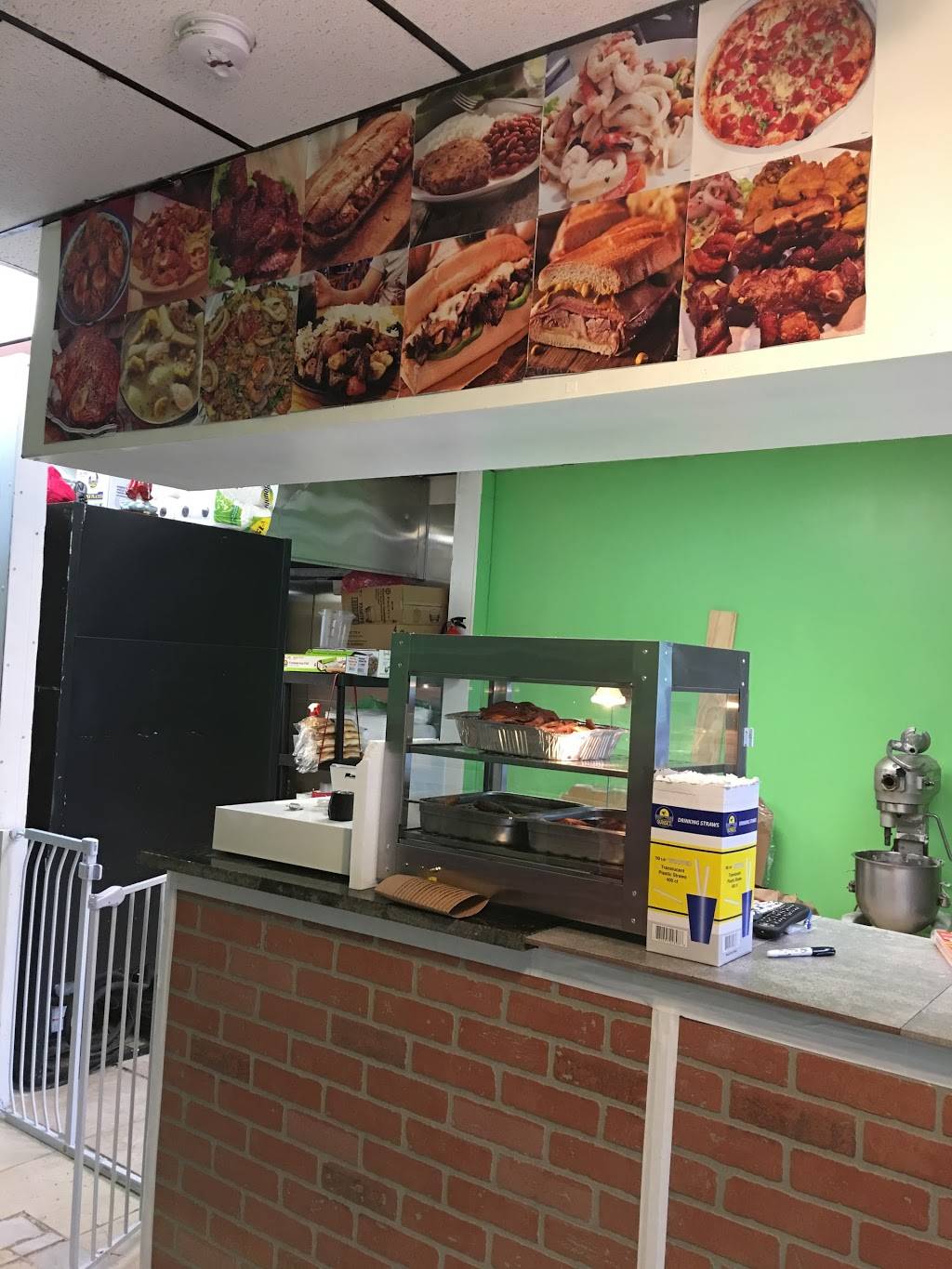 Freddys | restaurant | 400 Amsterdam Ave, Roselle, NJ 07203, USA | 9084454786 OR +1 908-445-4786