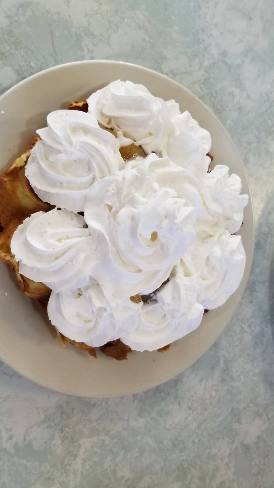 Garden Family Restaurant | restaurant | 696 E Pershing Rd, Decatur, IL 62526, USA | 2178727227 OR +1 217-872-7227