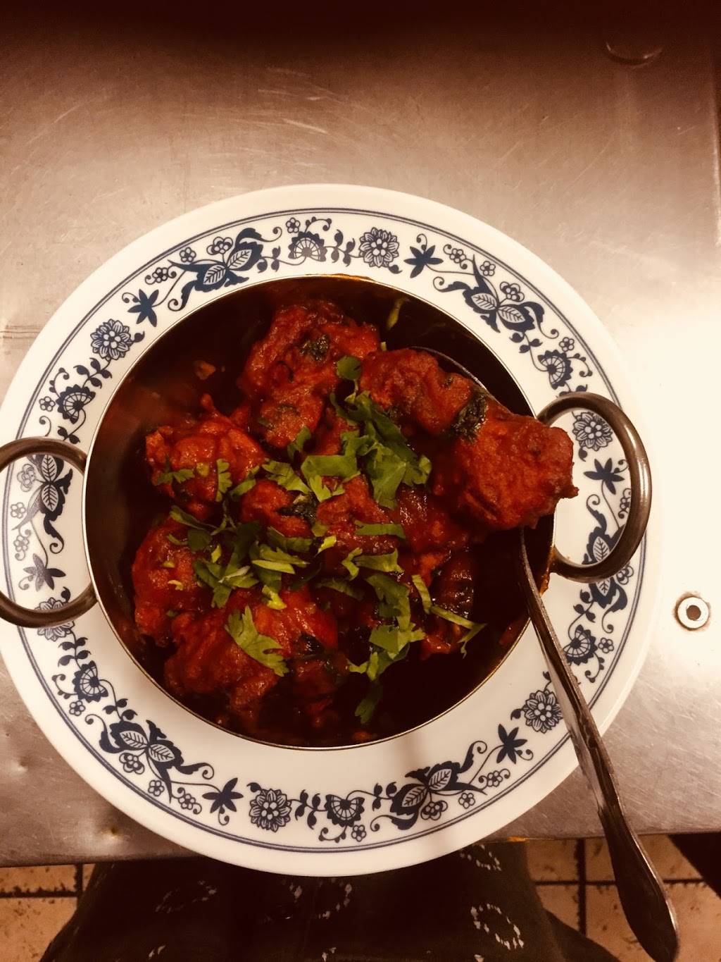 Mantra Indian Bistro | restaurant | 10535 W Greenfield Ave, West Allis, WI 53214, USA | 4149885536 OR +1 414-988-5536