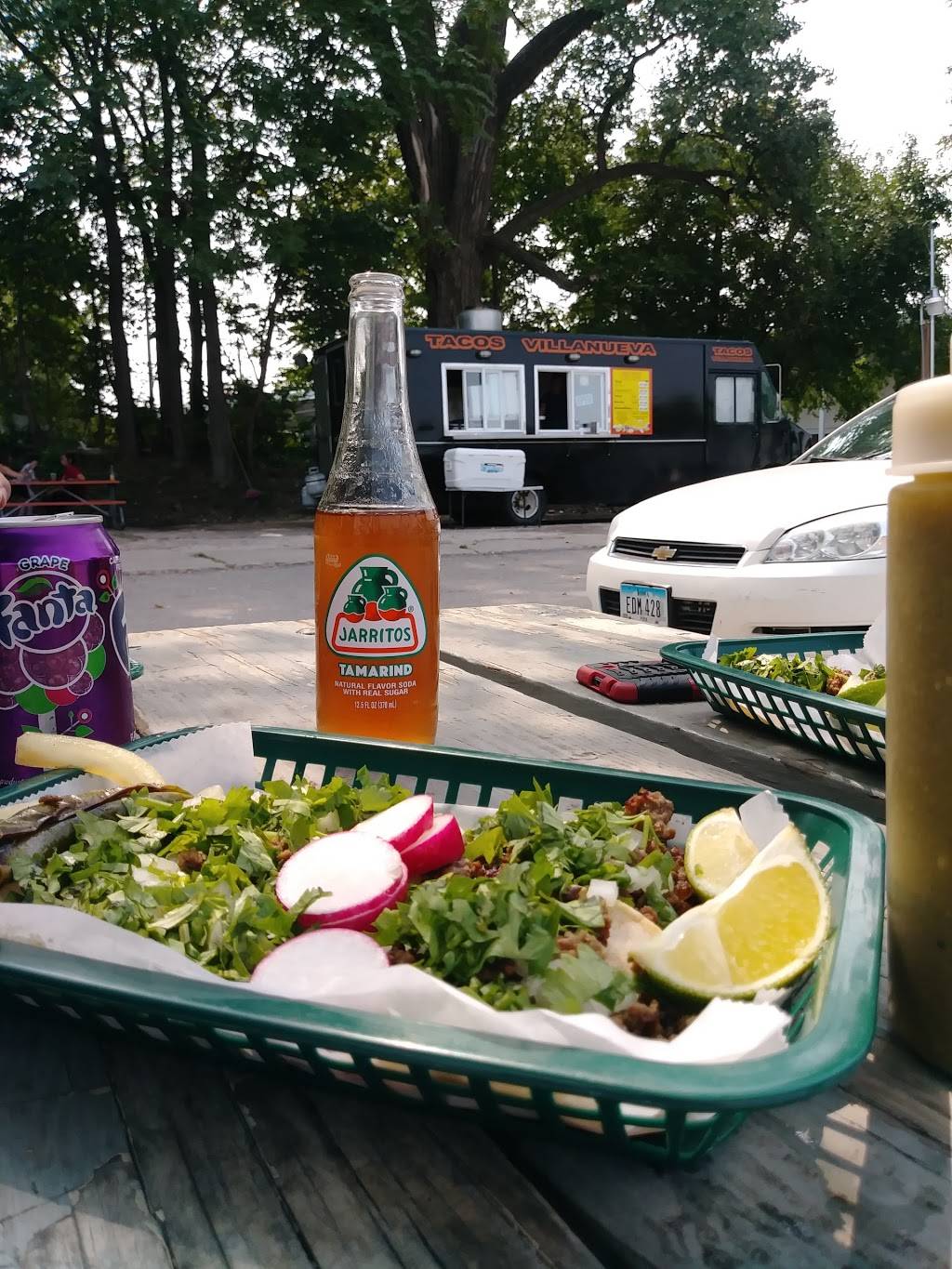Tacos Villanueva | restaurant | 1601 E University Ave, Des Moines, IA 50316, USA | 5155288805 OR +1 515-528-8805