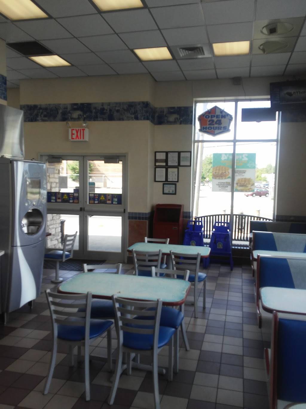 White Castle | restaurant | 2238 Forest Ave, Staten Island, NY 10303, USA | 7188161610 OR +1 718-816-1610