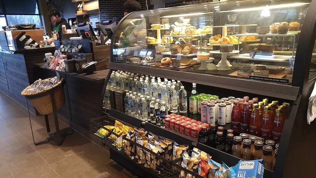Starbucks | cafe | 18 Waukegan Rd, Lake Bluff, IL 60044, USA | 8472830592 OR +1 847-283-0592