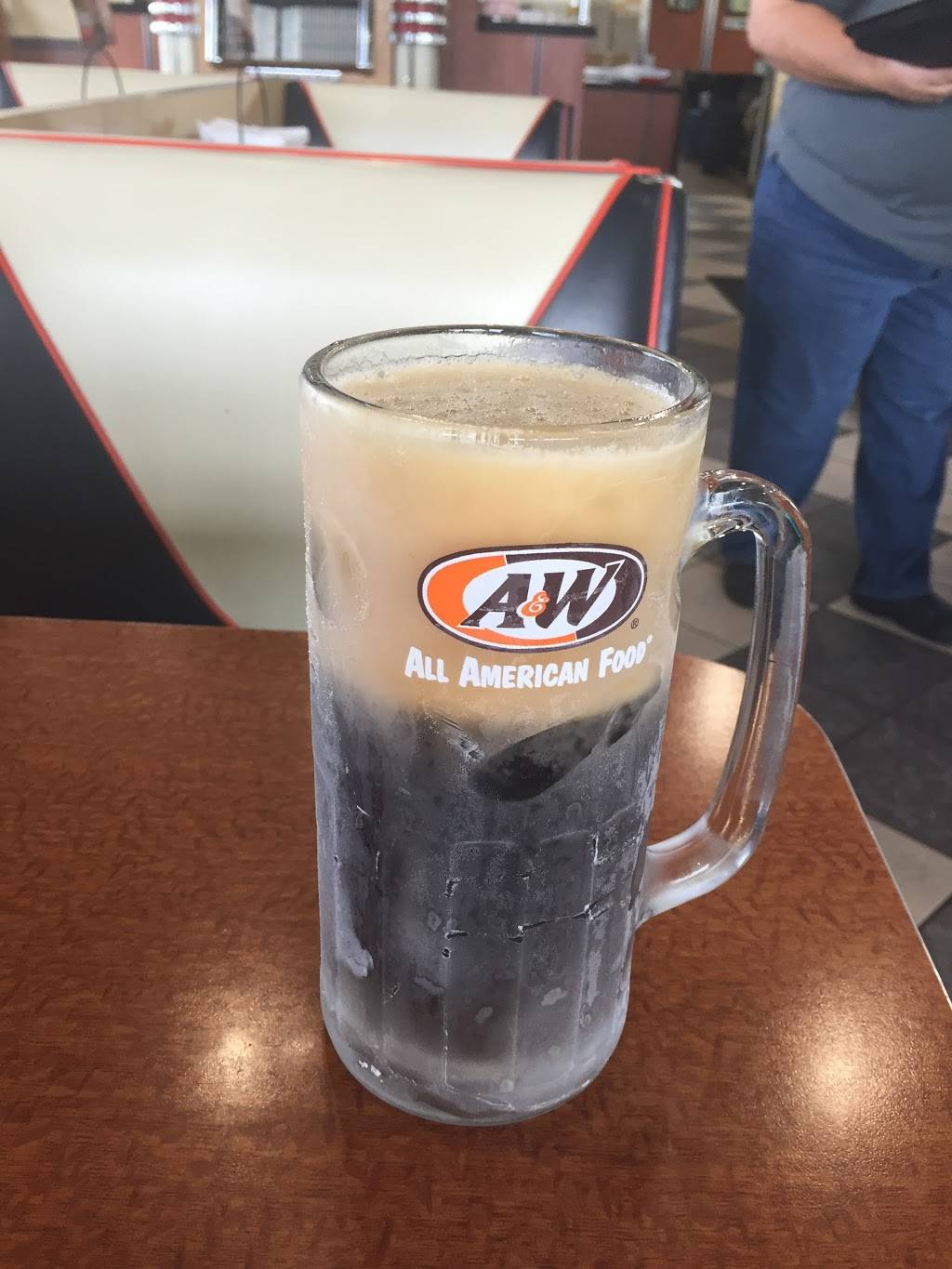 Long John Silvers | restaurant | 2552 E University Ave, Des Moines, IA 50317, USA | 5152624700 OR +1 515-262-4700