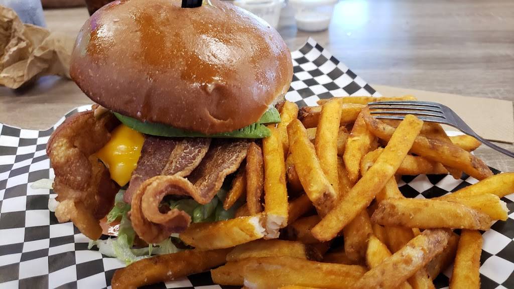 Slappys Burgers and Brews | restaurant | 1105 E Plaza Blvd suite d, National City, CA 91950, USA | 6197736660 OR +1 619-773-6660