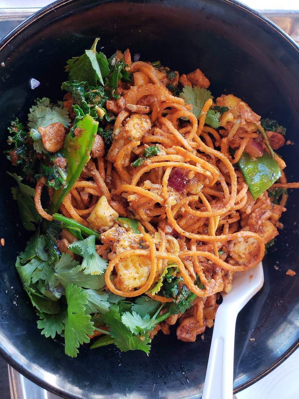 honeygrow | restaurant | 8399 Leesburg Pike, Vienna, VA 22182, USA | 5712824208 OR +1 571-282-4208