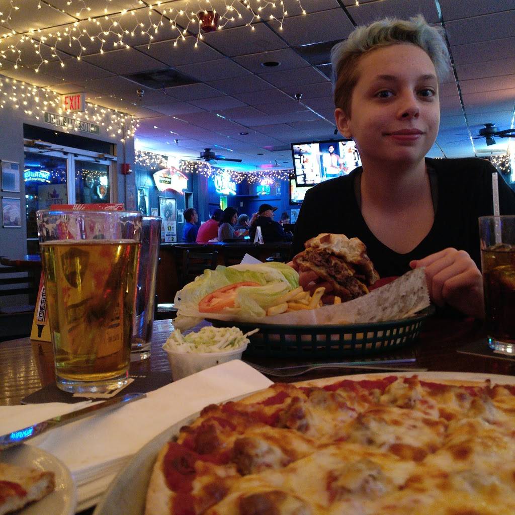 Cuzins Tavern & Pizza | restaurant | 17704 Oak Park Ave, Tinley Park, IL 60477, USA | 7086331144 OR +1 708-633-1144