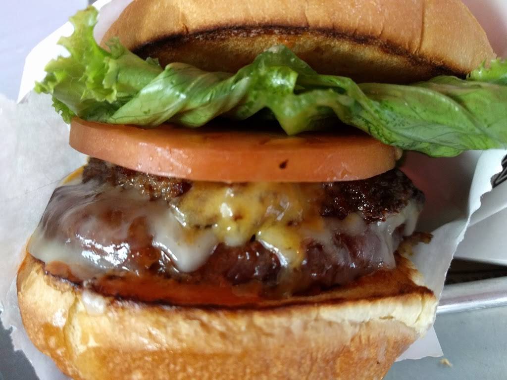 BurgerFi | restaurant | 3801 W Lake Mary Blvd #141, Lake Mary, FL 32746, USA | 4075456488 OR +1 407-545-6488