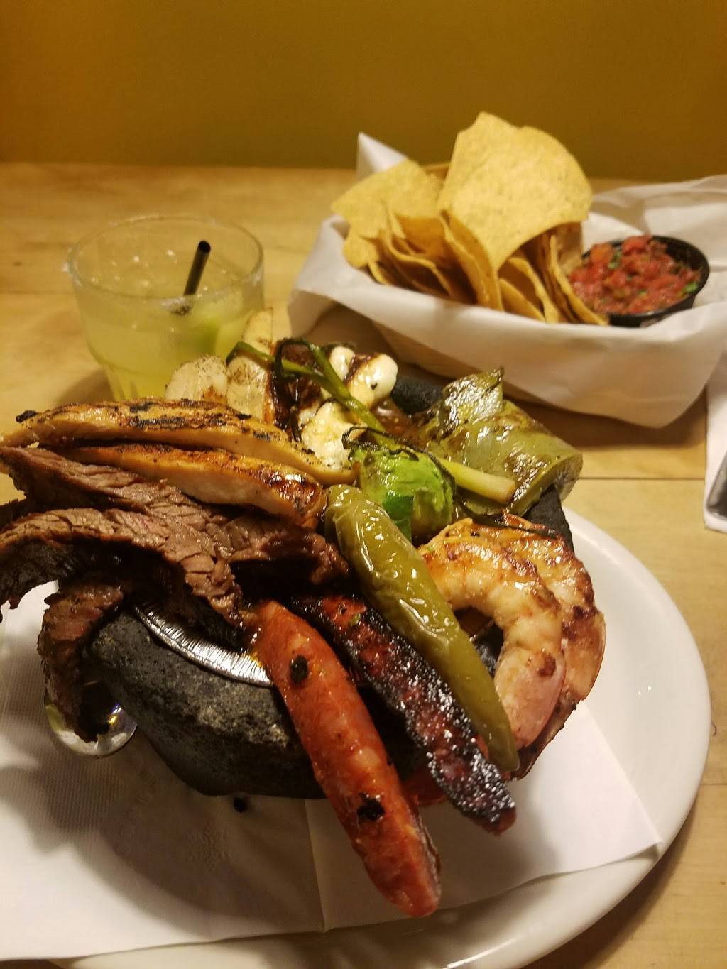 Old Town Mexican Cafe | restaurant | 2489 San Diego Ave, San Diego, CA 92110, USA | 6192933941 OR +1 619-293-3941