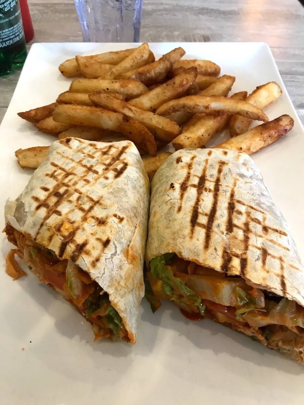 Simply Green Cafe | restaurant | 25 N Spruce St, Ramsey, NJ 07446, USA | 2016618905 OR +1 201-661-8905