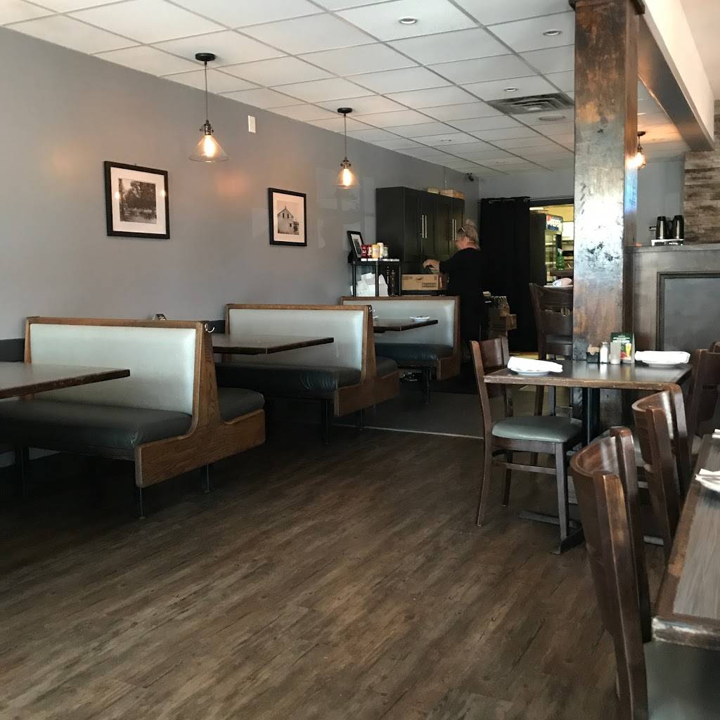 The Binbrook Grill | restaurant | 3020 Binbrook Rd, Binbrook, ON L0R 1C0, Canada | 9056920909 OR +1 905-692-0909