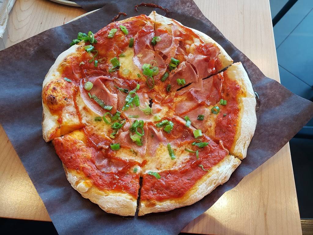 Fiazza Fresh Fired | restaurant | 3181 Greenbank Rd, Nepean, ON K2J 4H9, Canada | 6138258787 OR +1 613-825-8787