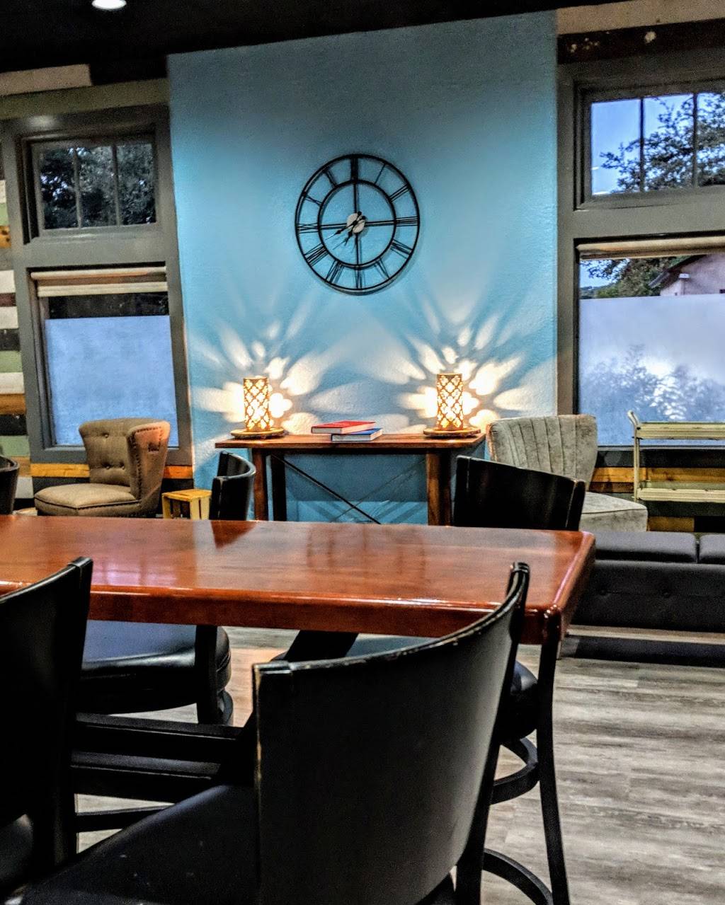 Meadow Neighborhood Eatery + Bar | restaurant | 555 W Bitters Rd #110, San Antonio, TX 78216, USA | 2104814214 OR +1 210-481-4214