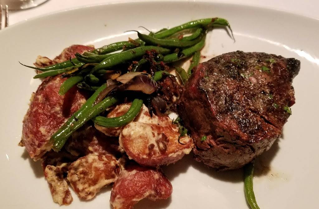 Stock Hill | restaurant | 4800 Main St ste g-001, Kansas City, MO 64112, USA | 8168958400 OR +1 816-895-8400