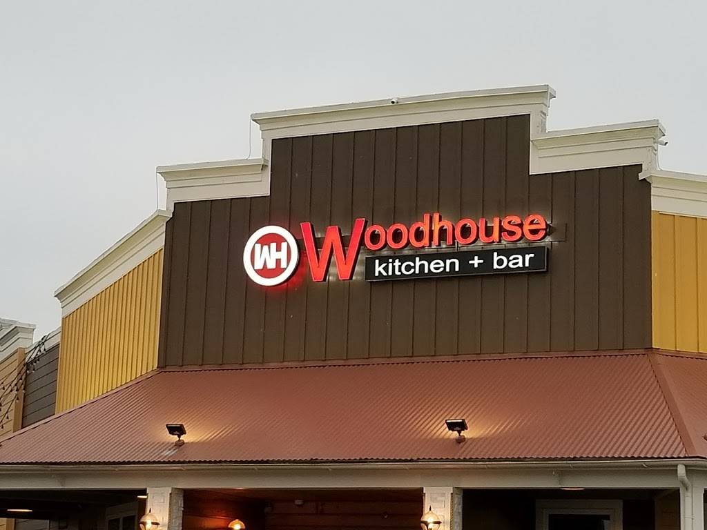 Woodhouse Kitchen + Bar | restaurant | 2629 Water Park Dr, Mason, OH 45040, USA | 5134668170 OR +1 513-466-8170