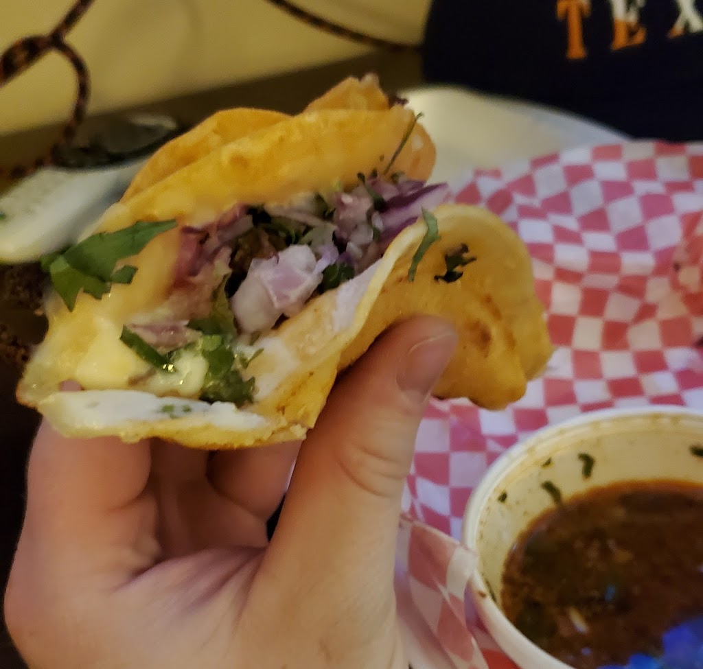 El Taco Loco Birrieria | restaurant | 4651 N Grandview Ave, Odessa, TX 79762, USA | 4322385008 OR +1 432-238-5008