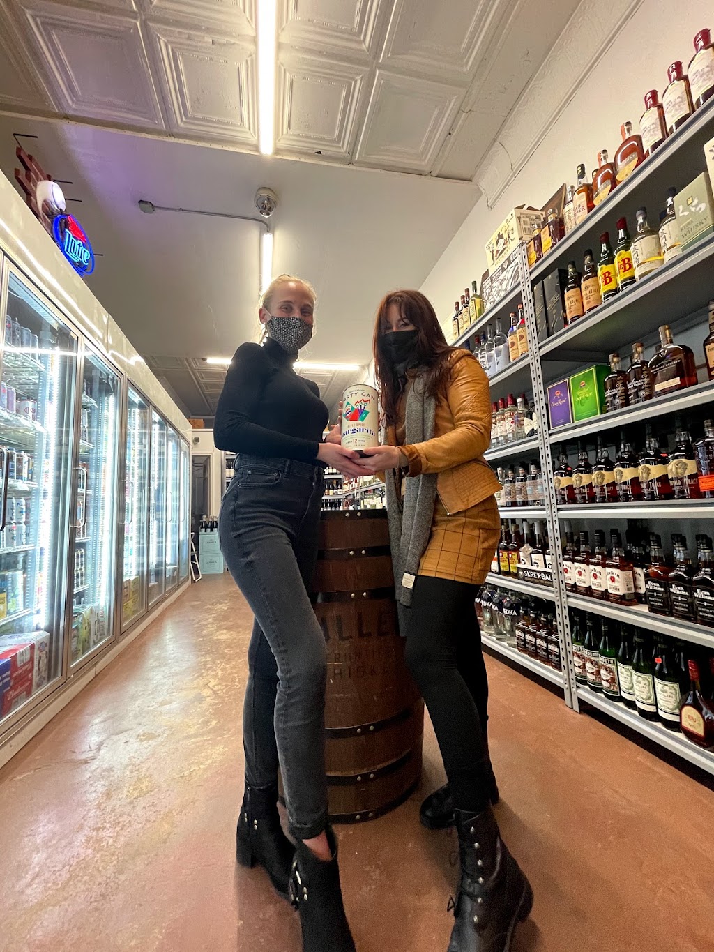 Pellys Liquors | meal takeaway | 3421 N Lincoln Ave, Chicago, IL 60657, USA | 7738570365 OR +1 773-857-0365