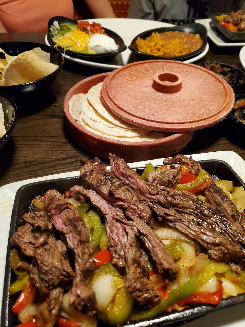 Hacienda Colorado | restaurant | 5056 S Wadsworth Blvd, Littleton, CO 80123, USA | 3039320272 OR +1 303-932-0272
