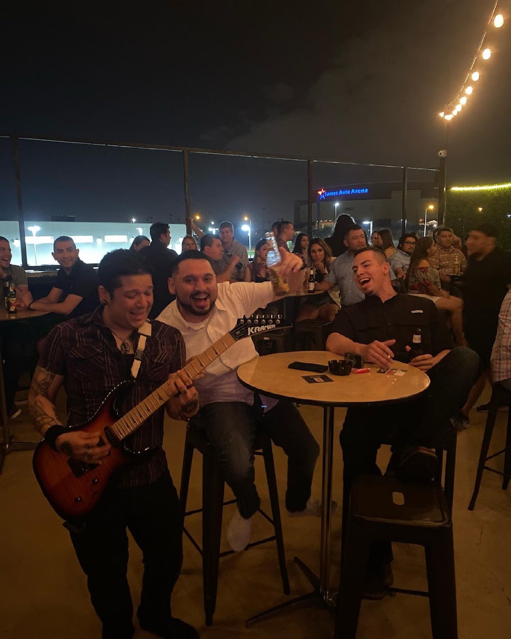 Rock & Roll Pizzeria | restaurant | 6501 Arena Blvd Suite 108, Laredo, TX 78041, USA | 9565682400 OR +1 956-568-2400