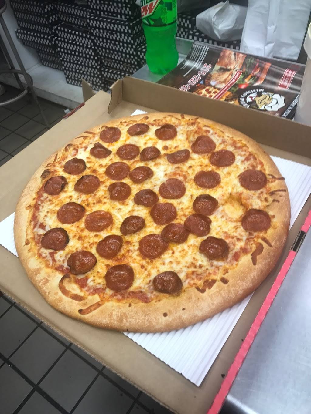 Mimmos Pizza | restaurant | 3000 W Allegheny Ave, Philadelphia, PA 19132, USA | 2152272888 OR +1 215-227-2888