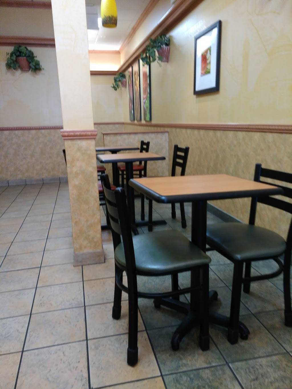 Subway | restaurant | 4606 S Damen Ave, Chicago, IL 60609, USA | 7738439879 OR +1 773-843-9879