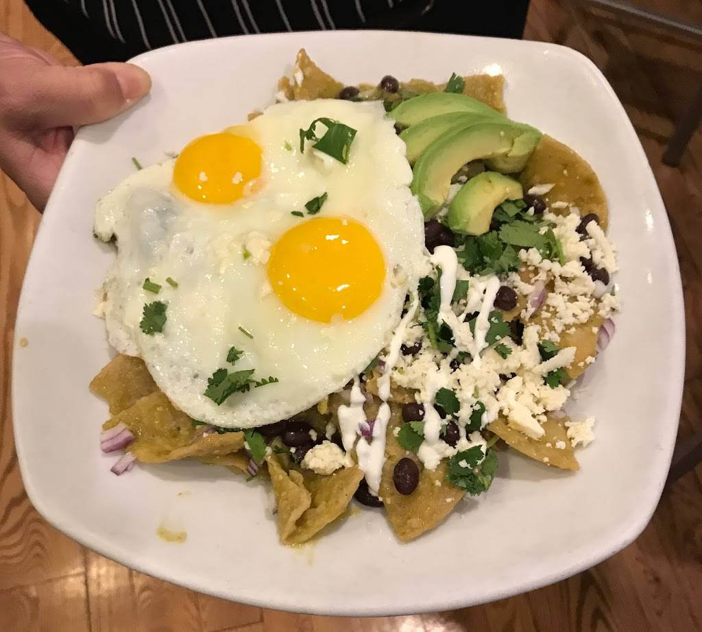 Gails Carriage Place | restaurant | 306 E Rand Rd, Arlington Heights, IL 60004, USA | 8473988900 OR +1 847-398-8900