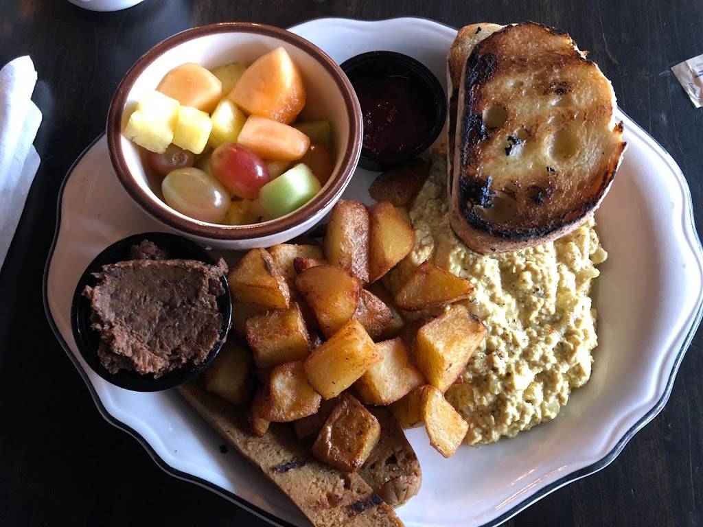 Le Trèfle | restaurant | 4718 Rue Wellington, Verdun, QC H4G 1X3, Canada | 5147623324 OR +1 514-762-3324