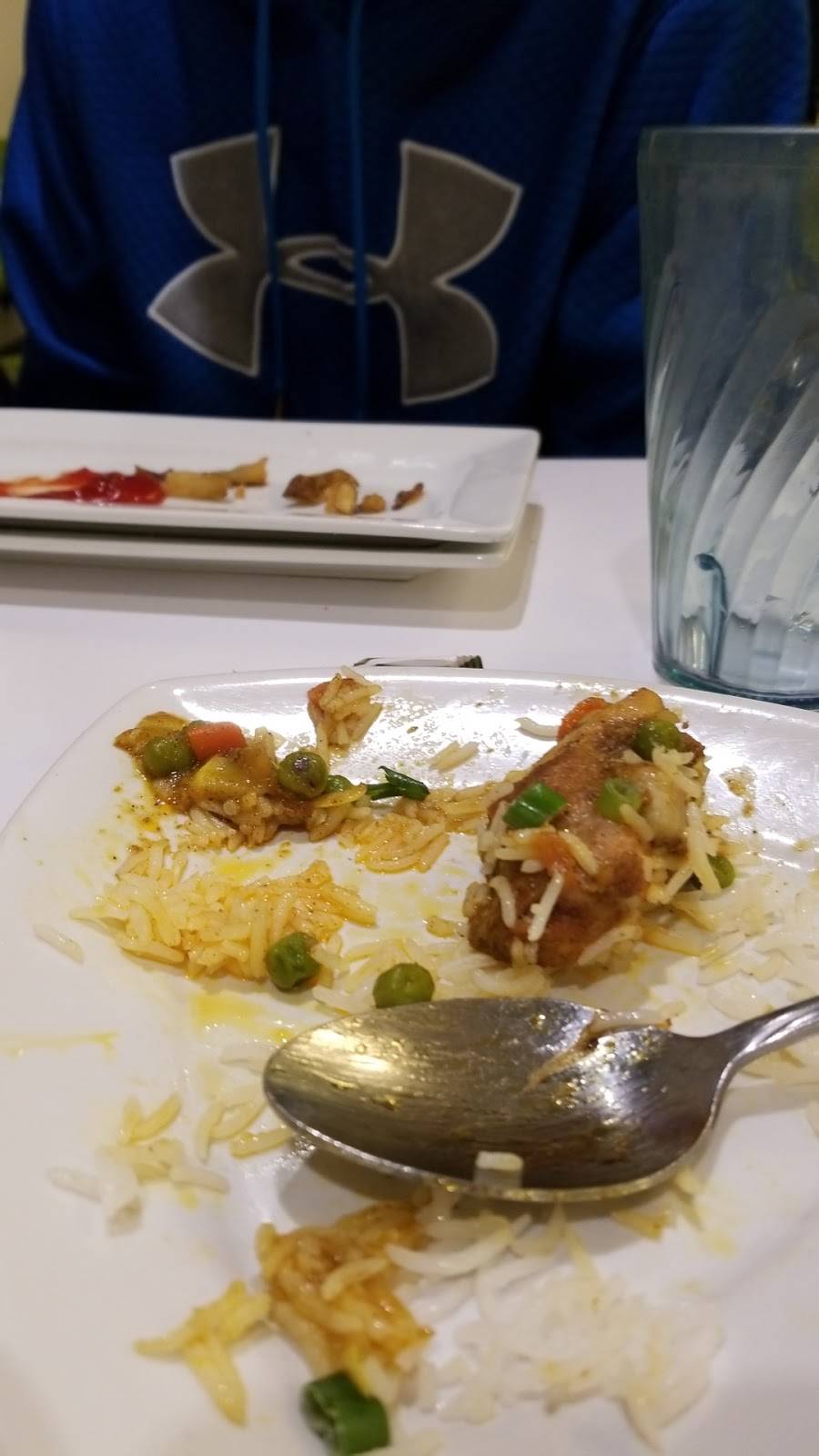 Ikes | restaurant | Presidents Park Dr, Fairfax, VA 22030, USA | 7039935462 OR +1 703-993-5462