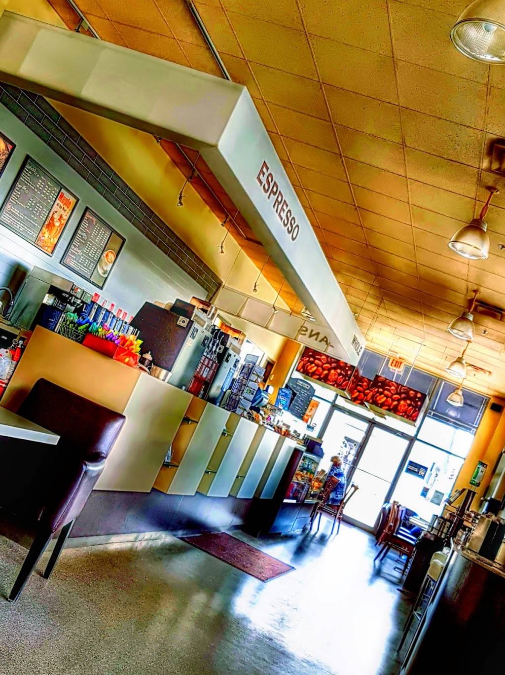 Timothys World Coffee | cafe | 129 Lakeshore Rd E, Mississauga, ON L5G 1E5, Canada | 9052747690 OR +1 905-274-7690