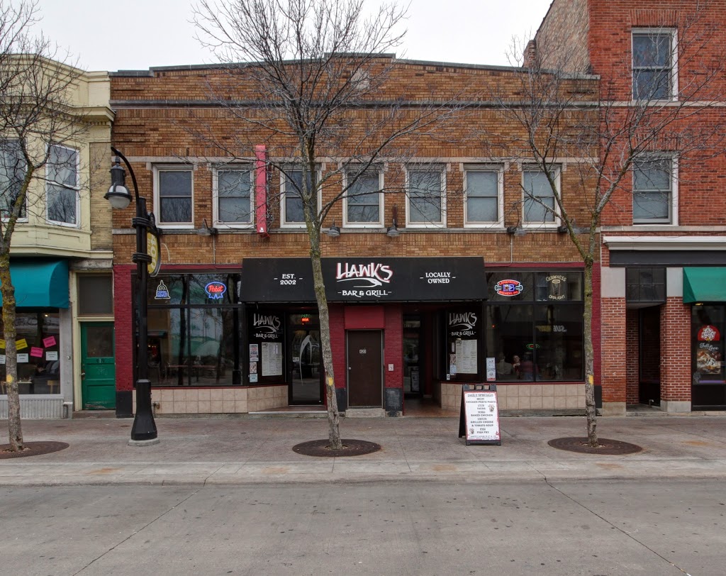 Hawks Bar & Grill | restaurant | 425 State St, Madison, WI 53703, USA | 6082564295 OR +1 608-256-4295