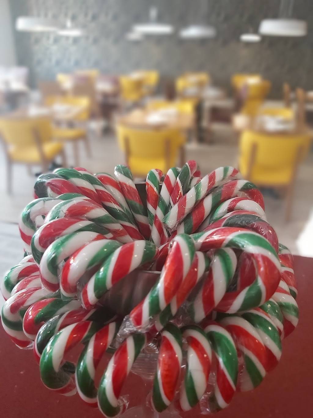 Fiori Zucchini Ristorante | restaurant | 438 Kerr St #5, Oakville, ON L6K 3C4, Canada | 9058085450 OR +1 905-808-5450