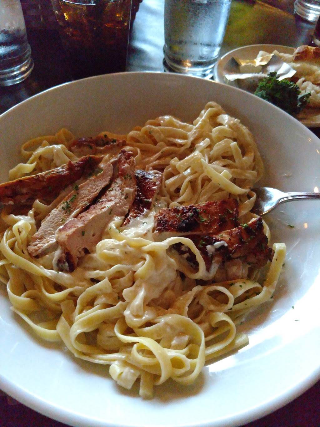 Bernardis II Restaurant | restaurant | 123 N Mill St, Pontiac, IL 61764, USA | 8158421198 OR +1 815-842-1198