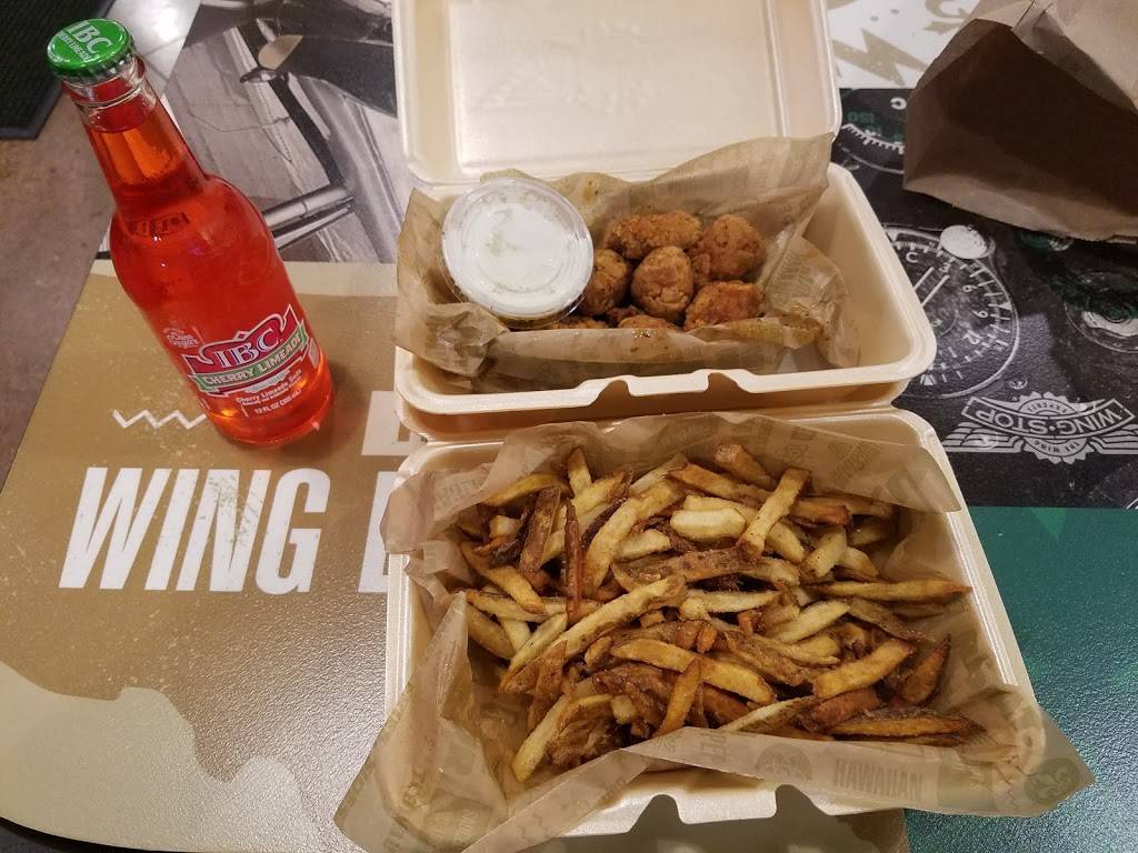 Wingstop | restaurant | 1372 Winston Plaza, Melrose Park, IL 60160, USA | 7086812020 OR +1 708-681-2020