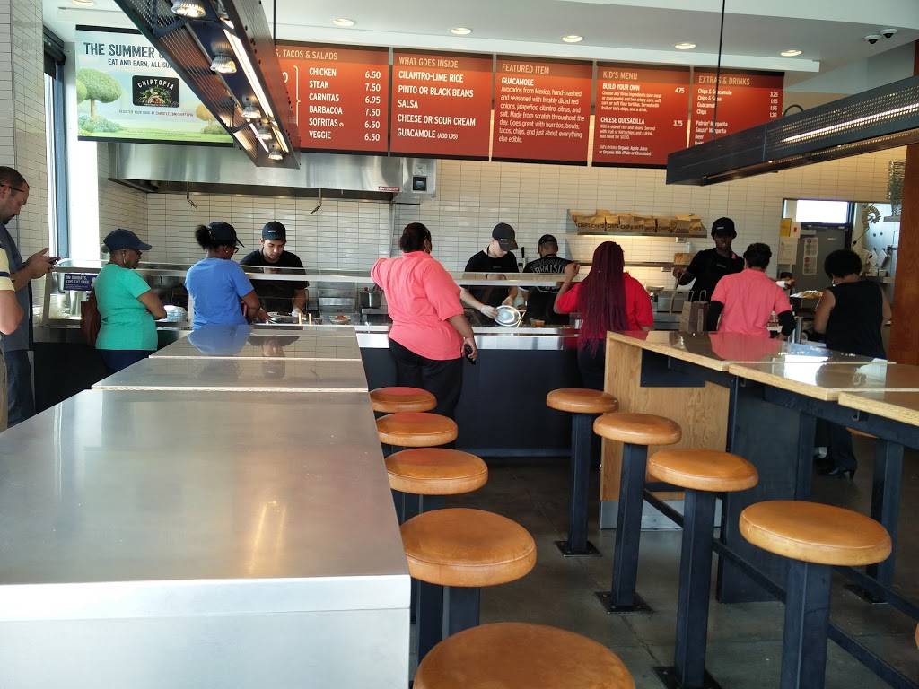 Chipotle Mexican Grill | restaurant | 3533 McKelvey Rd, Bridgeton, MO 63044, USA | 3142183306 OR +1 314-218-3306