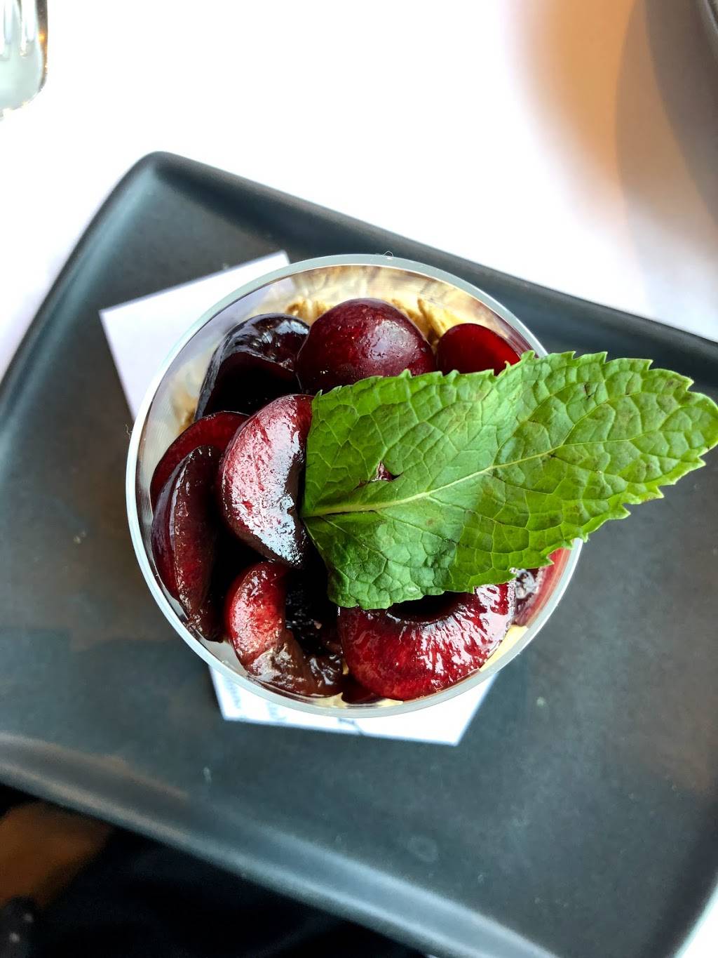 Waterbar Restaurant | restaurant | 399 The Embarcadero, San Francisco, CA 94105, USA | 4152849922 OR +1 415-284-9922