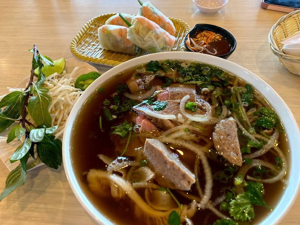 Pho SJ Restaurant | restaurant | 13161 Peyton Dr, Chino Hills, CA 91709, USA | 9095171695 OR +1 909-517-1695