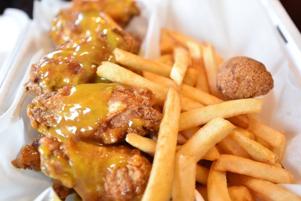 Best Fish and Chicken Wings | restaurant | 405 E 4th St, Sanford, FL 32771, USA | 4073218273 OR +1 407-321-8273