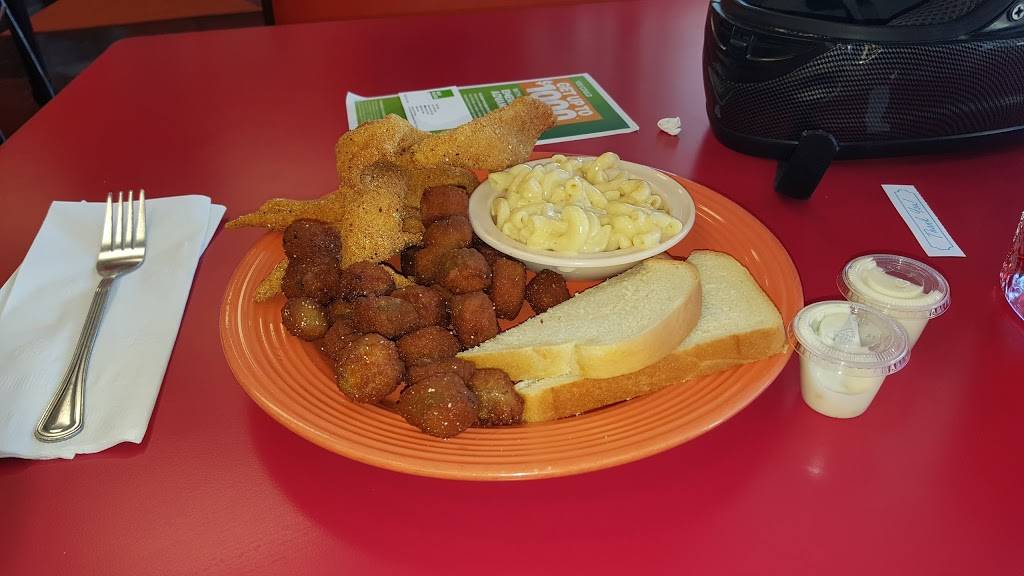 Lutfis Fried Fish | restaurant | 1664 E 63rd St, Kansas City, MO 64110, USA | 8169210152 OR +1 816-921-0152