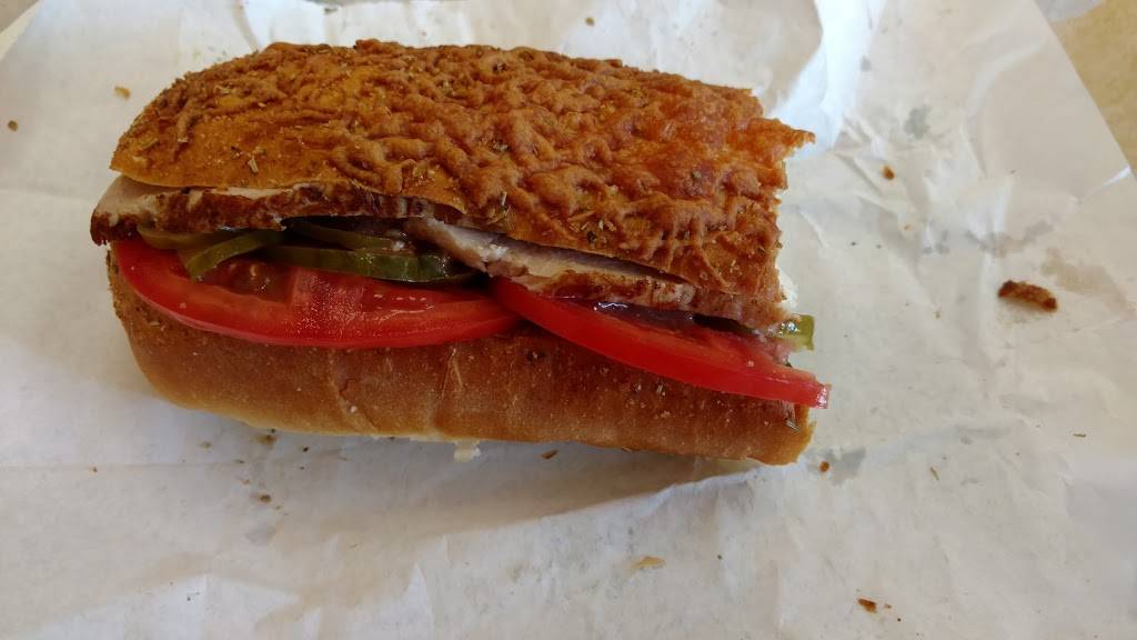 Subway | restaurant | 3983 S Main St, Akron, OH 44319, USA | 3302451899 OR +1 330-245-1899