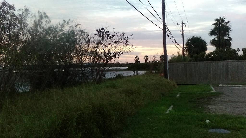 Pizza State | restaurant | 6133 Ennis Joslin Rd, Corpus Christi, TX 78412, USA | 3619933283 OR +1 361-993-3283