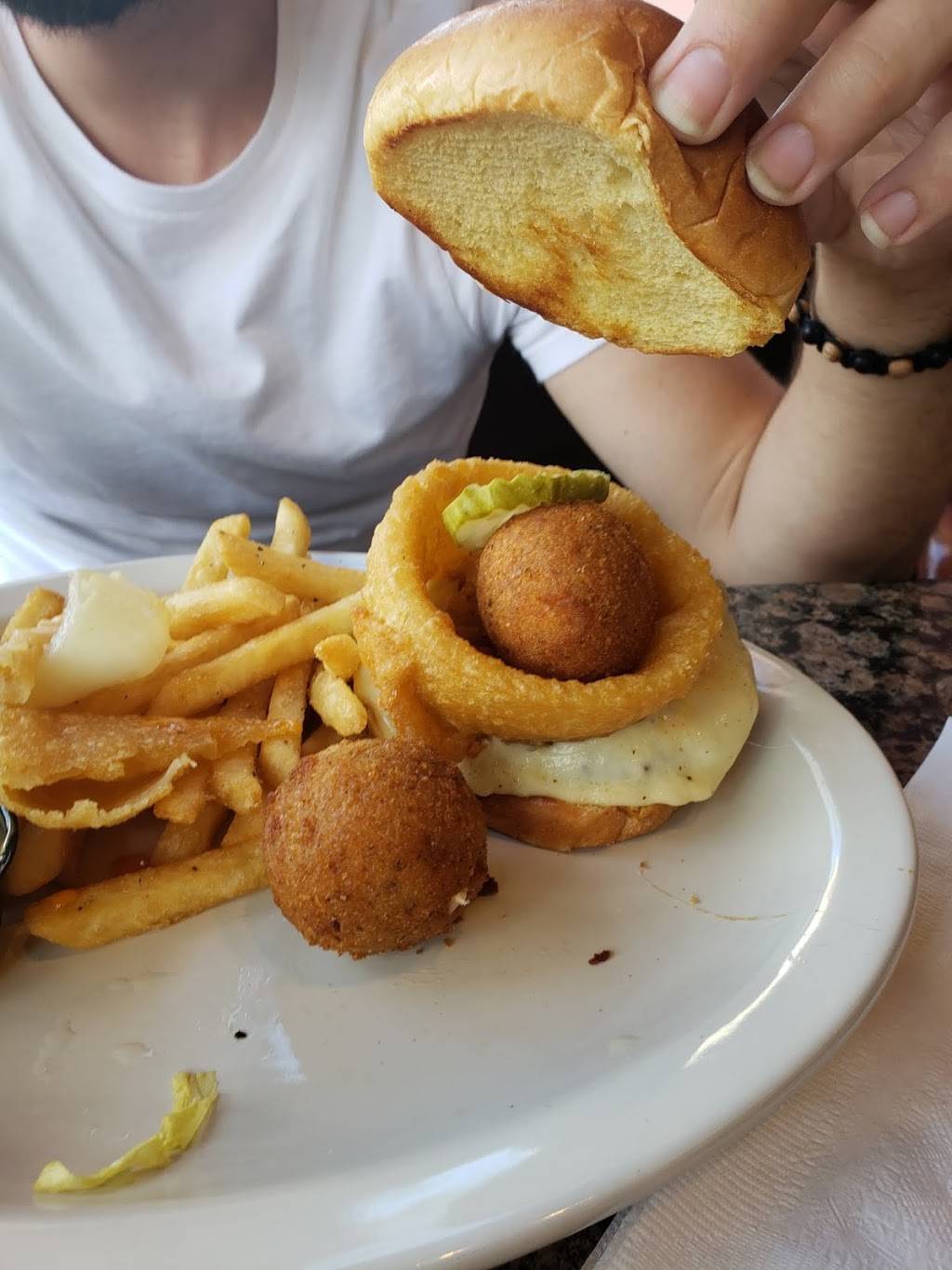 The Original Christos | restaurant | 107 W 1st St, Sanford, FL 32771, USA | 4073200799 OR +1 407-320-0799