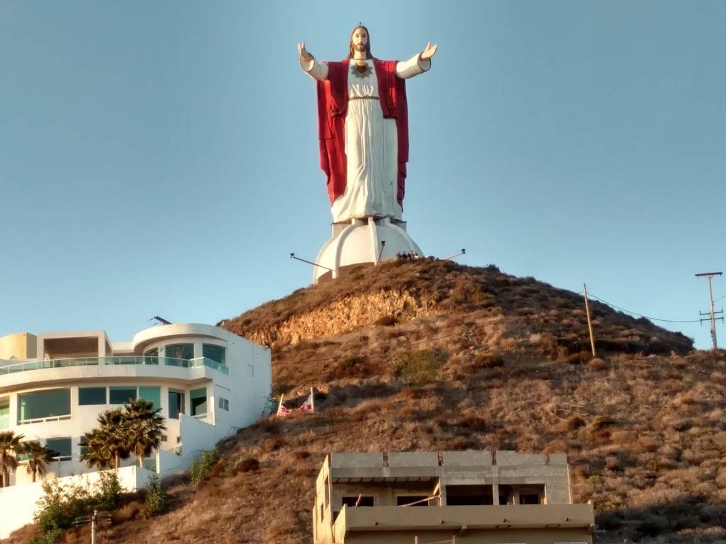 Mariscos Meño | restaurant | Chapala 806, El Campito, 22740 Rosarito, B.C., Mexico | 016616140072 OR +52 661 614 0072