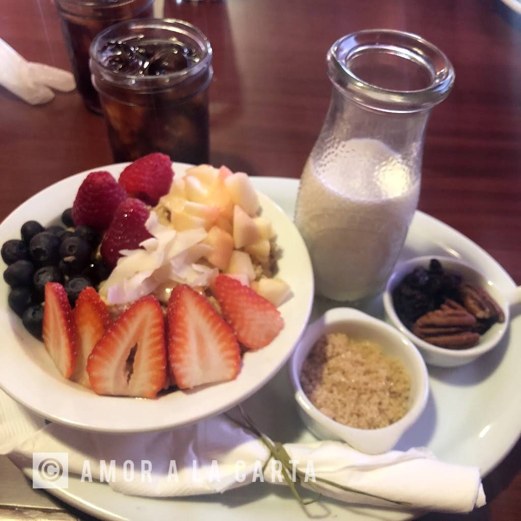 Amor a la Carta | restaurant | 14620 N Cave Creek Rd, Phoenix, AZ 85022, USA | 4804278190 OR +1 480-427-8190