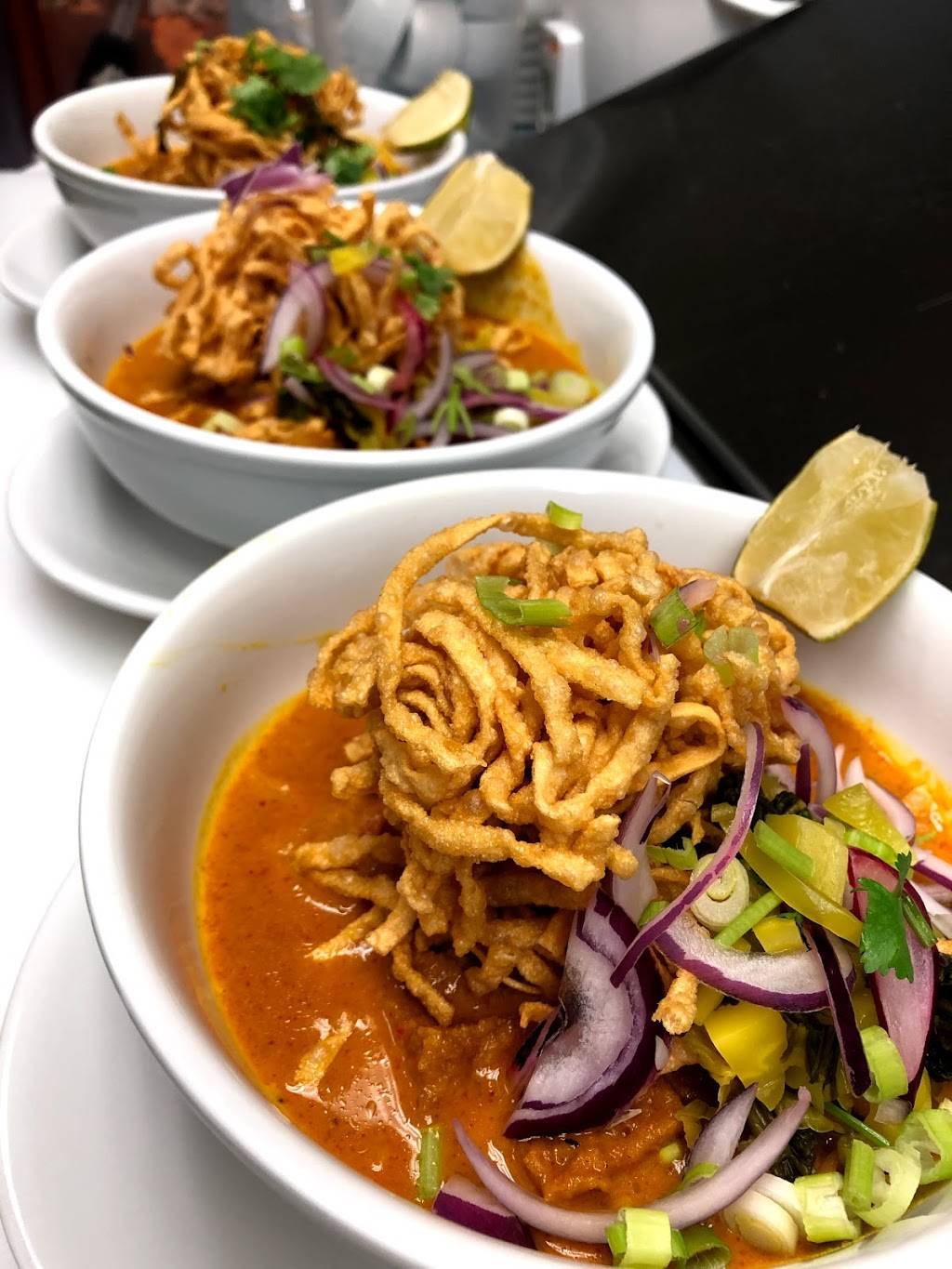 Yumyum Thai Kitchen | restaurant | 128 E James St, Columbus, WI 53925, USA | 9203500092 OR +1 920-350-0092