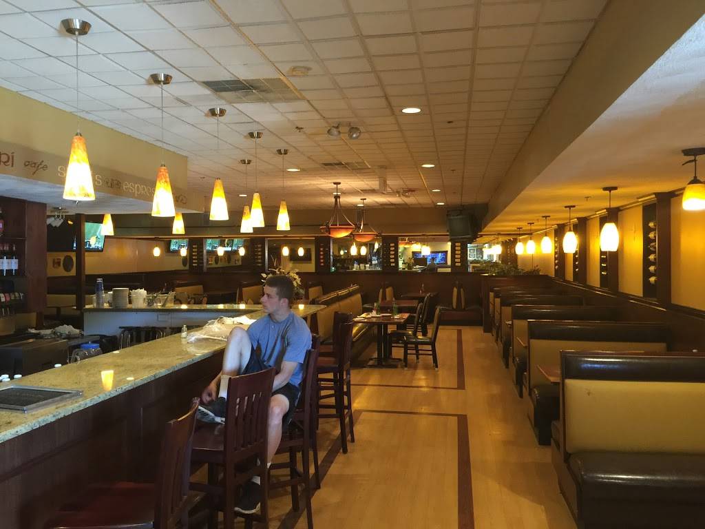 Cafe Capri | restaurant | 355 Main St, Reading, MA 01867, USA | 7819449898 OR +1 781-944-9898