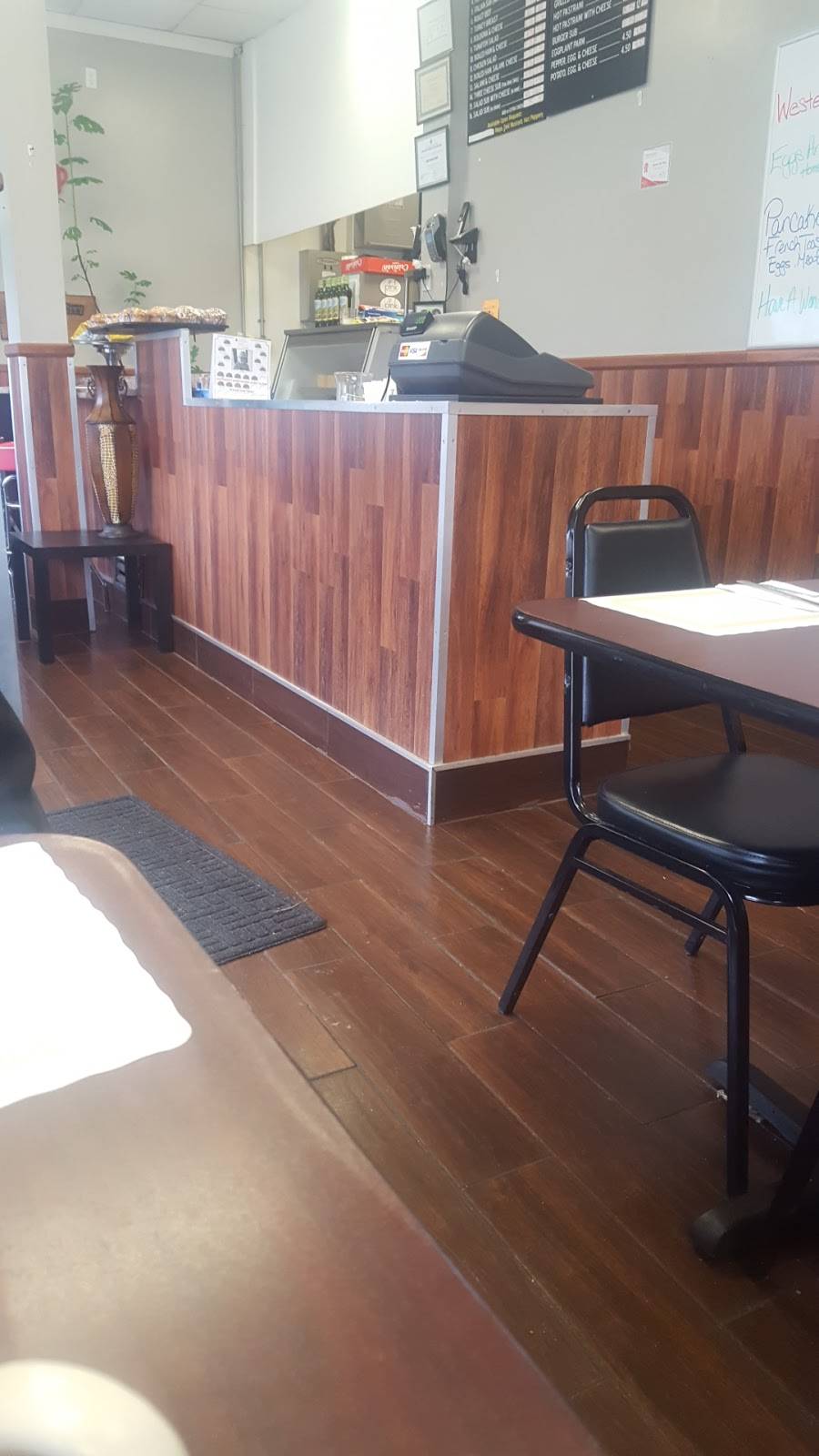 Neptune City Diner | restaurant | 306 W Sylvania Ave, Neptune City, NJ 07753, USA | 7324555245 OR +1 732-455-5245