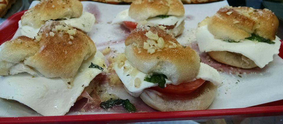 Pizza Time | meal delivery | 273 Neighborhood Rd, Mastic Beach, NY 11951, USA | 6313950479 OR +1 631-395-0479