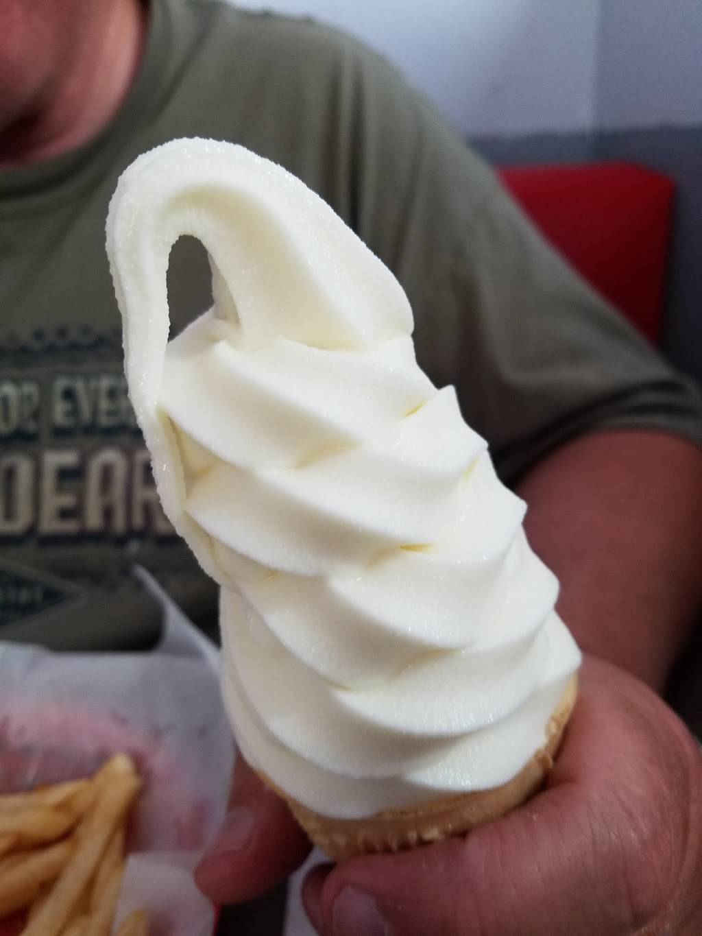 Dairy Snack | restaurant | 406 W Conner Ave, Fairland, OK 74343, USA | 9186765111 OR +1 918-676-5111