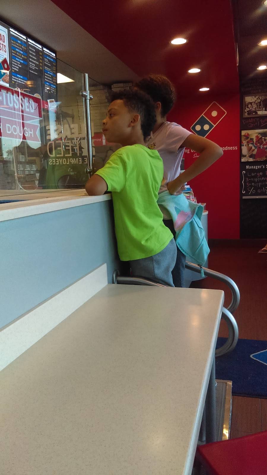 Dominos Pizza | meal delivery | 1717 Christy Dr, Jefferson City, MO 65101, USA | 5736348444 OR +1 573-634-8444