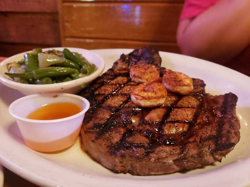 Texas Roadhouse | restaurant | 18194 Gulf Fwy, Friendswood, TX 77546, USA | 2814613800 OR +1 281-461-3800