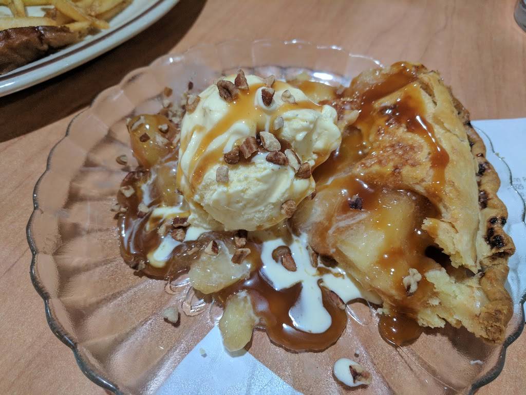 Village Inn | bakery | 2929 N Mesa St, El Paso, TX 79902, USA | 9155440229 OR +1 915-544-0229